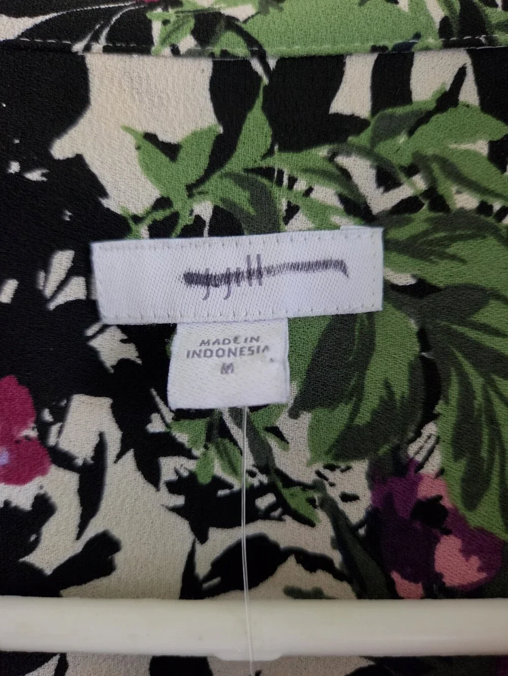 J. Jill Floral Relaxed Shirttail Blouse Long Sleeve Button Up Shirt Size M - Picture 2 of 8